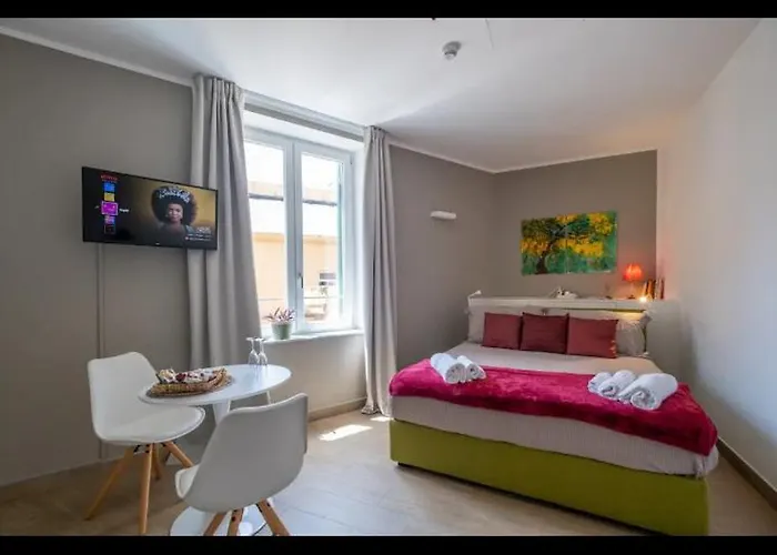 La Casa Di Alice In Centro Апартаменты Генуя