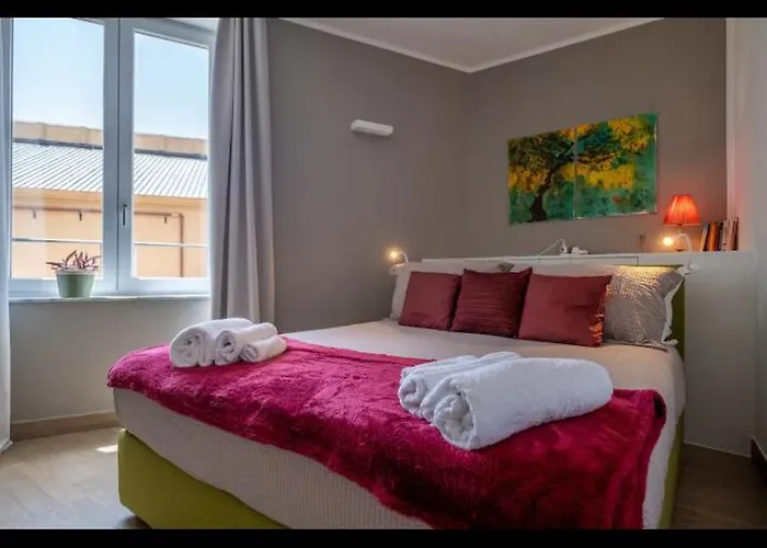 La Casa Di Alice In Centro Апартаменты Генуя