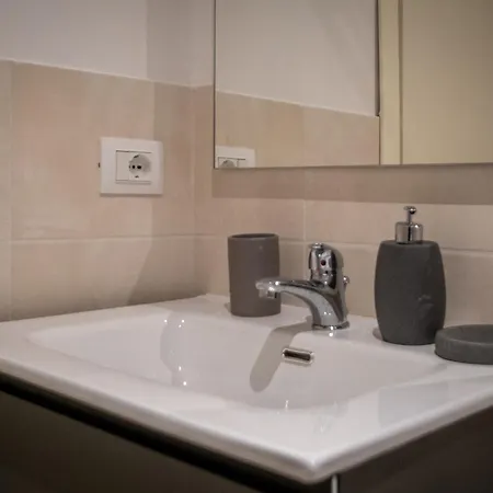 La Casa Di Alice In Centro Apartment