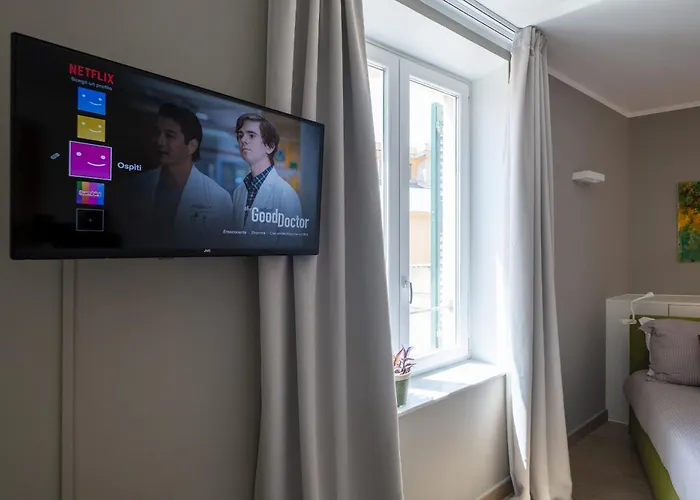 La Casa Di Alice In Centro Apartment *